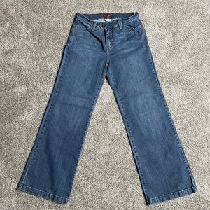 Women's- Levi's Jeans- genuinely Crafted- perfectly Slimming- 10 medium